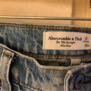 Abercrombie & Fitch Light Blue '90s Straight Mid Rise Jeans